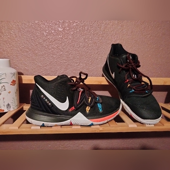 Nike Other - Kyrie Irving friends sneakers